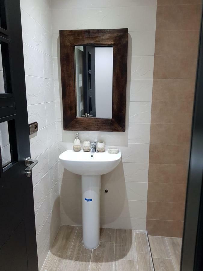 פנידק Saramica Seaside Apartment מראה חיצוני תמונה